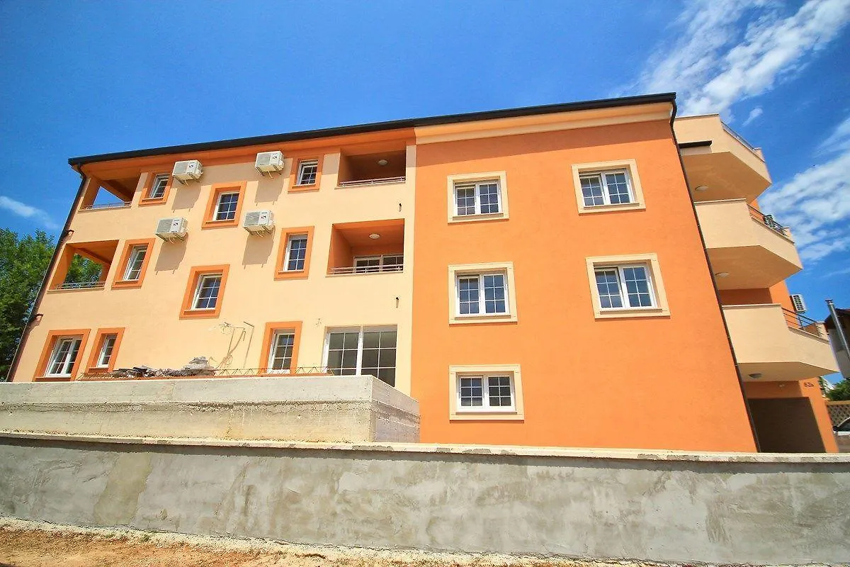 Apartment Borka Medulin 0*,  Croatia