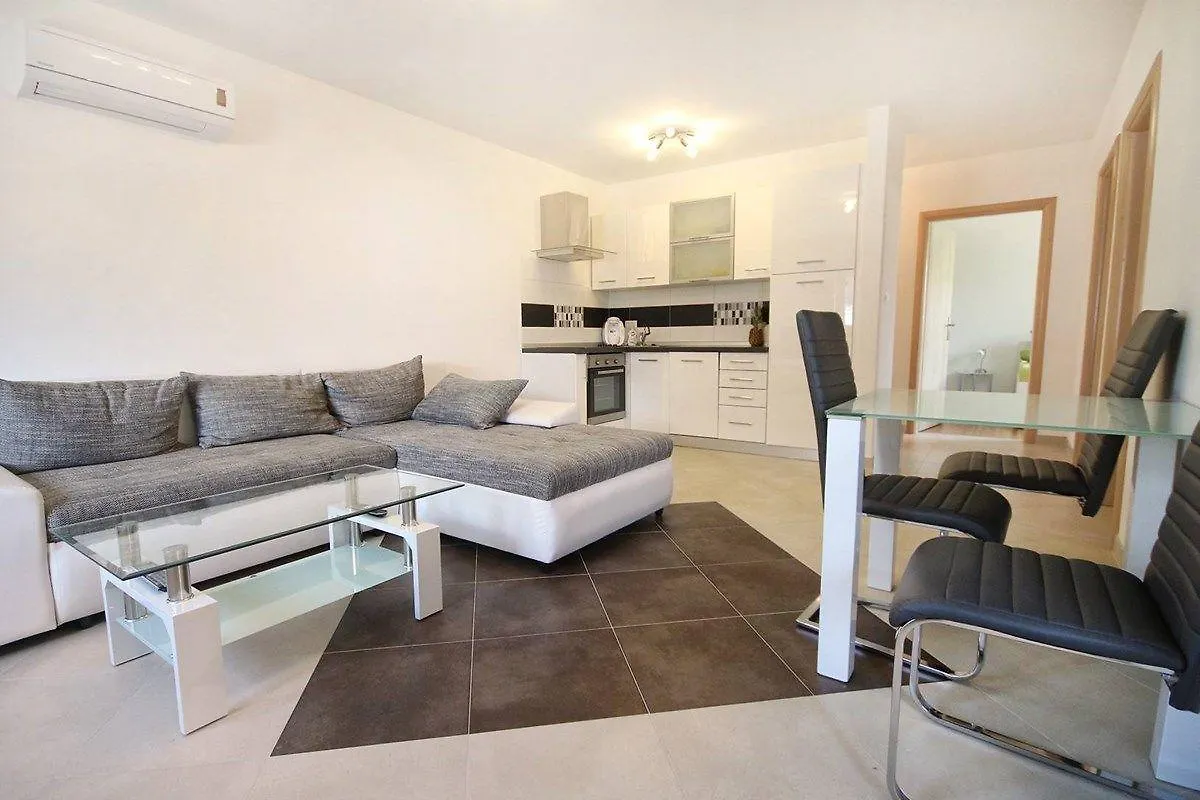 Apartment Borka Medulin